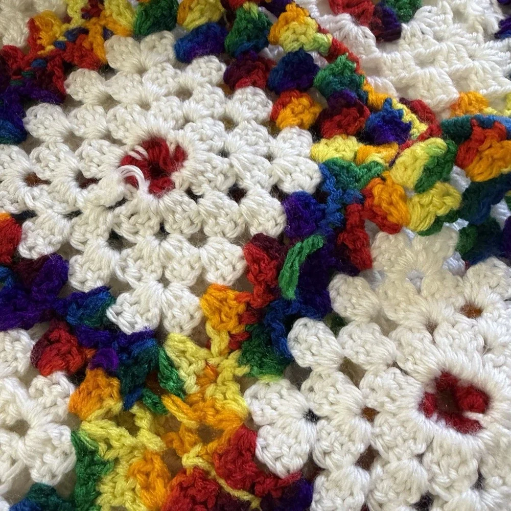Hand Crocheted Granny Square Afghan Throw Blanket Daisy Floral 42